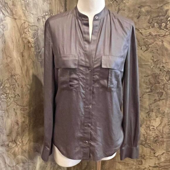 BCBGMAXAZRIA Long Sleeve Silky Button Down Shirt Size X-Small - Picture 1 of 3